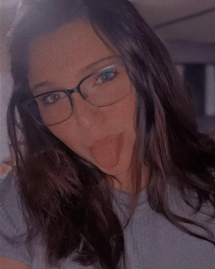 @brunettefreakk