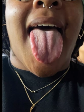 @nicolesinamen