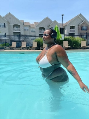 @theliberatedlibra
