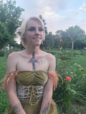 @cherrywhiskeyx