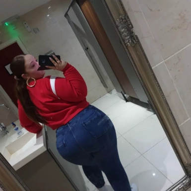 @amycoleone