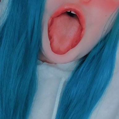 @daddys_lil_peach