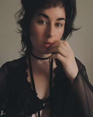 @oliveglassxo