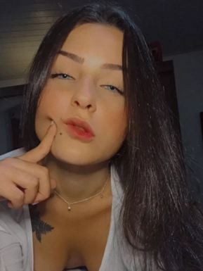 @emmajuicyyy