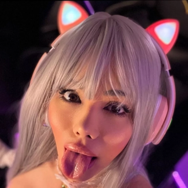 @andreaann